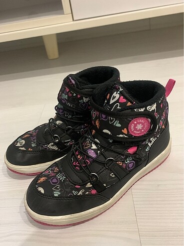 LCW çocuk bot - Görsel 3