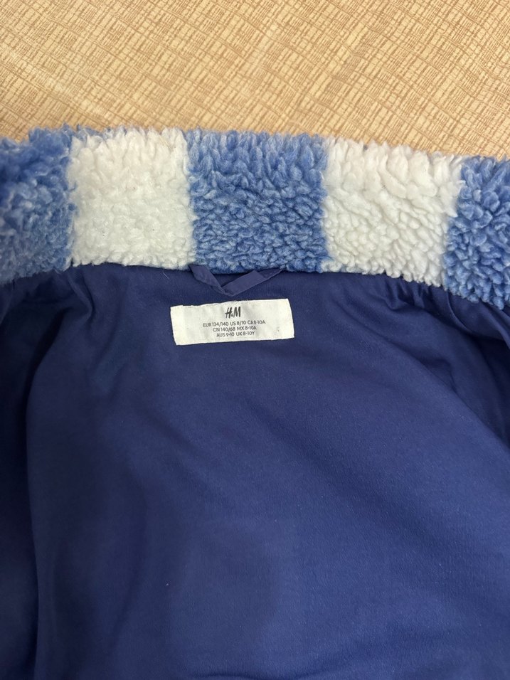 H&M astarlı çocuk peluş mont - Görsel 3