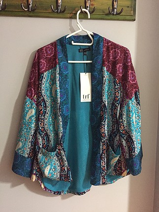 Zara Zara yeni kullanılmamış etnik desenli dış giyim
