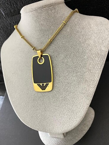 Emporio Armani gold siyah detay çelik kolye - Görsel 3