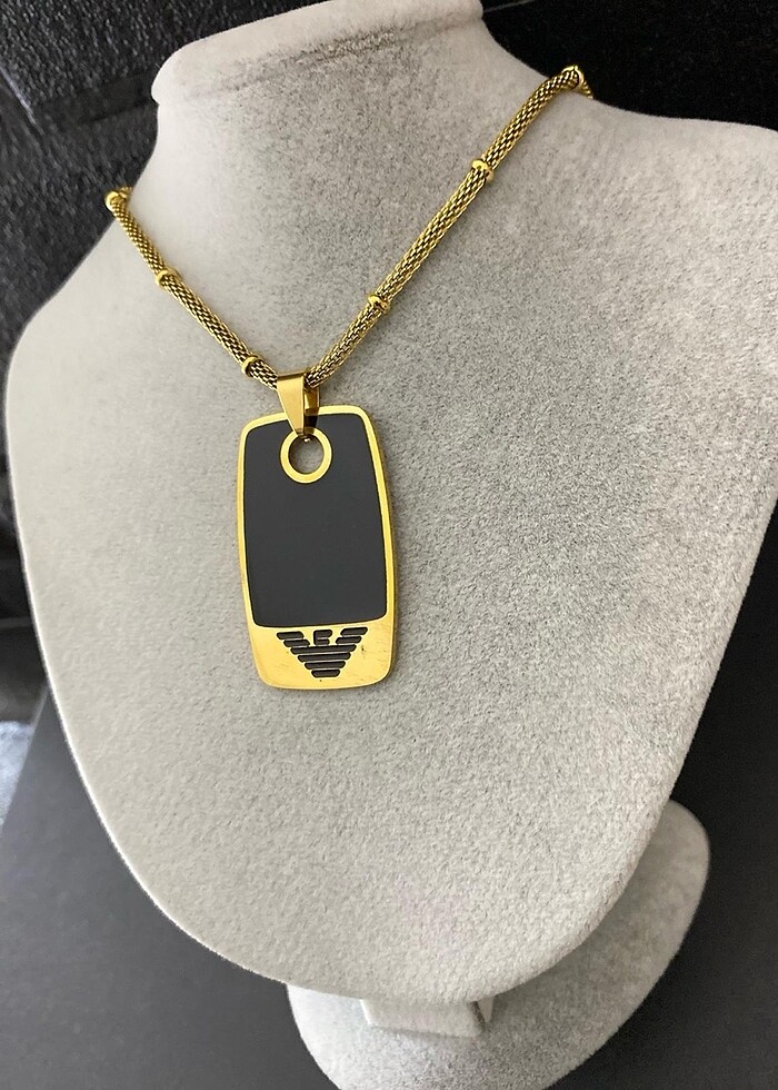 Emporio Armani gold siyah detay çelik kolye - Görsel 3