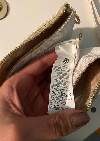 Beyaz Fermuarlı Kadın Çanta - Görsel 4