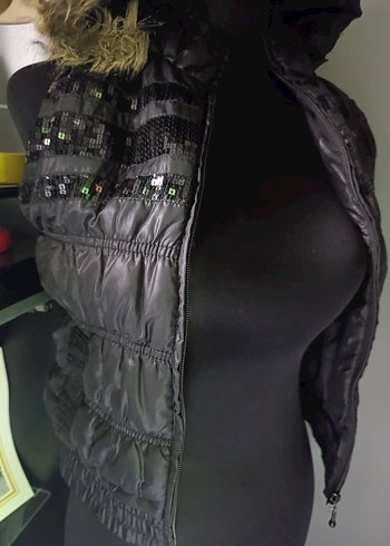 Siyah Fermuarlı Kışlık Ceket - Görsel 4