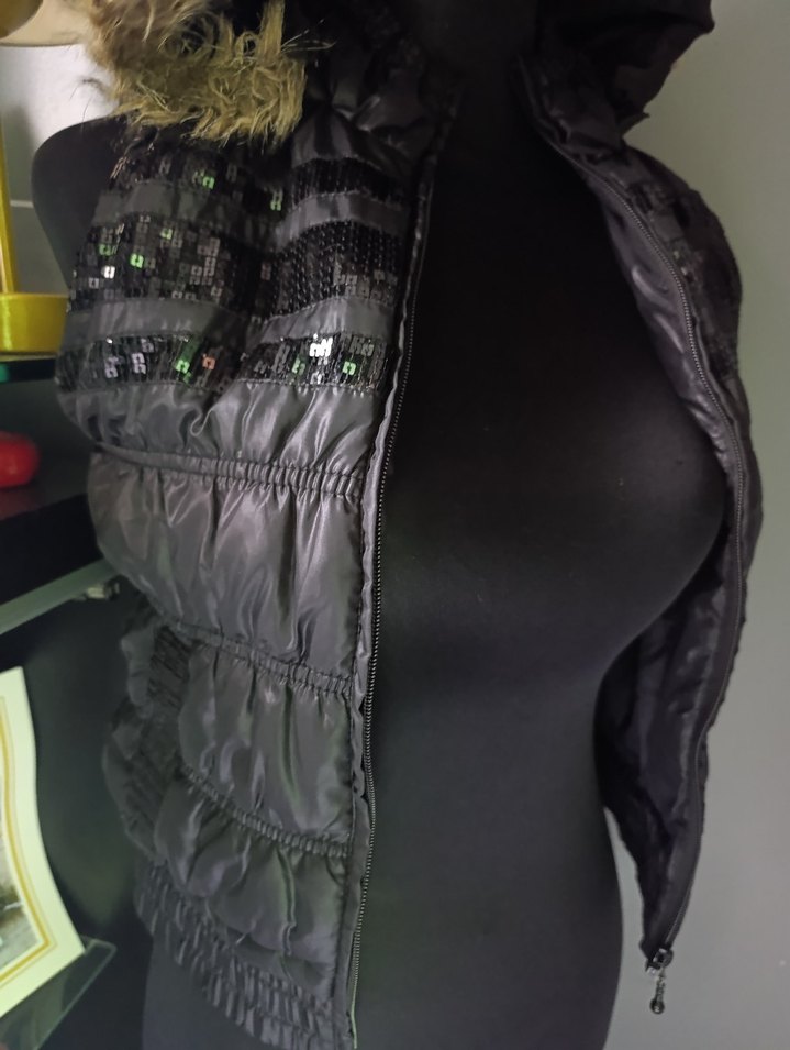 Siyah Fermuarlı Kışlık Ceket - Görsel 4