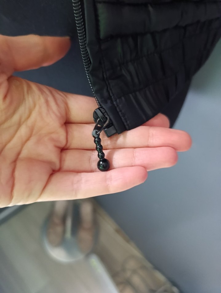 Siyah Fermuarlı Kışlık Ceket - Görsel 2