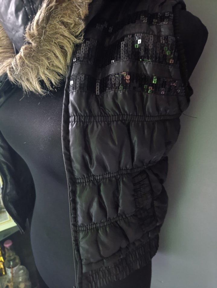 Siyah Fermuarlı Kışlık Ceket - Görsel 3