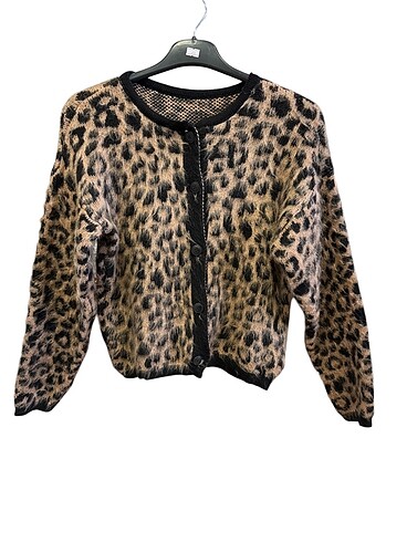 Leopar tuylu hirka