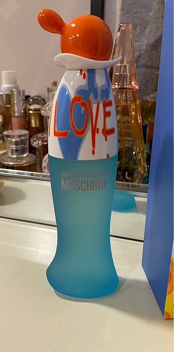 Moschino Cheap and Chic I Love Love