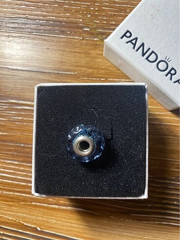 Pandora Pandora murano charm