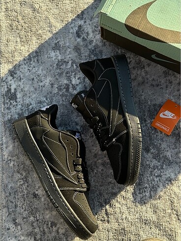 40 Beden Nike Travis Scott Black Phontom
