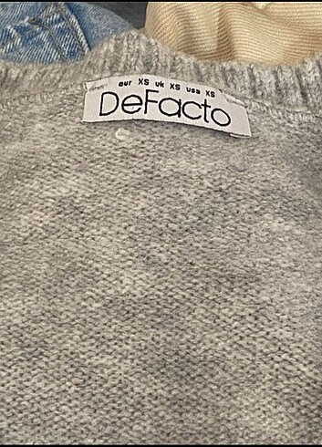xs Beden defocta crop triko