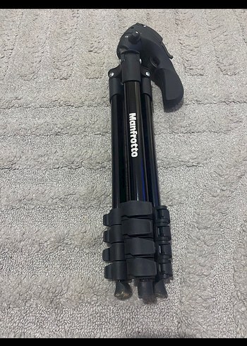 Manfrotto Siyah Katlanabilir Tripod