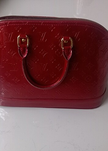  Beden kırmızı Renk Louis Vuitton Kırmızı Çanta 