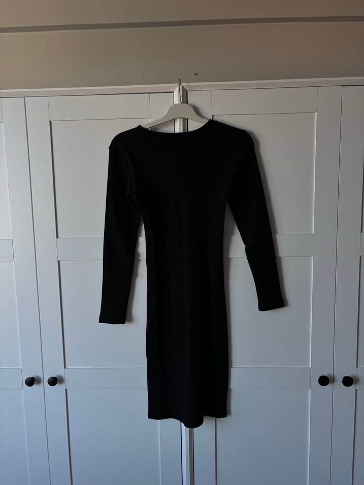 Siyah Uzun Kollu Midi Triko Elbise - Görsel 2