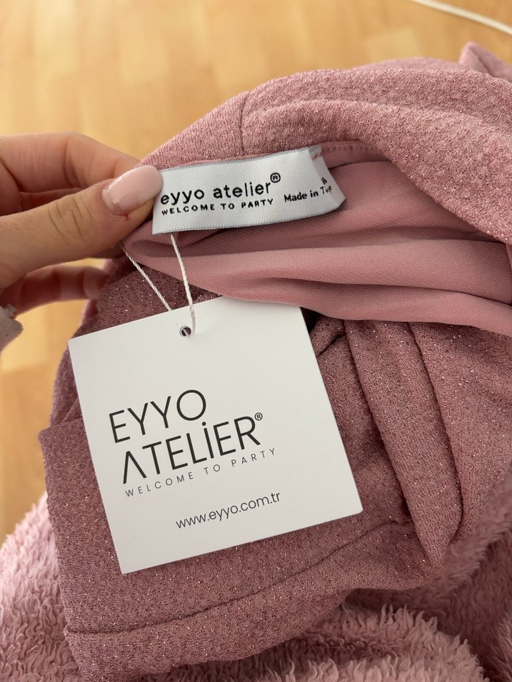 Pembe simli dekolteli Elbise - Görsel 2