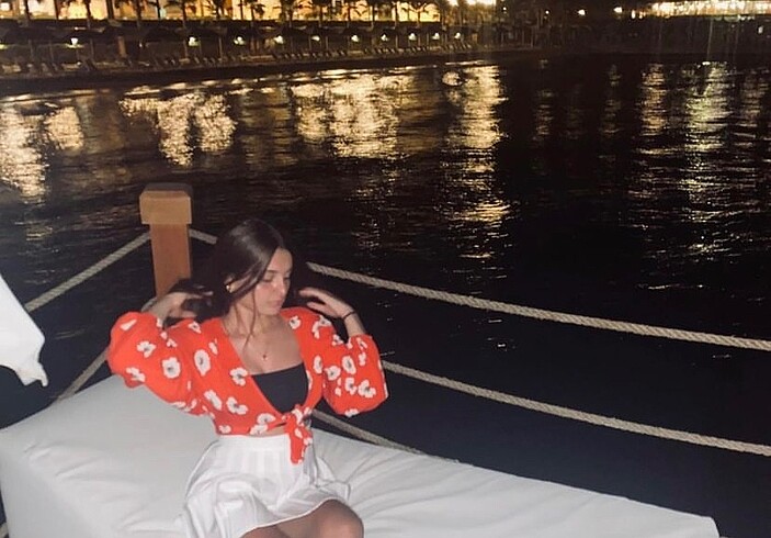 bershka bağlamalı üst