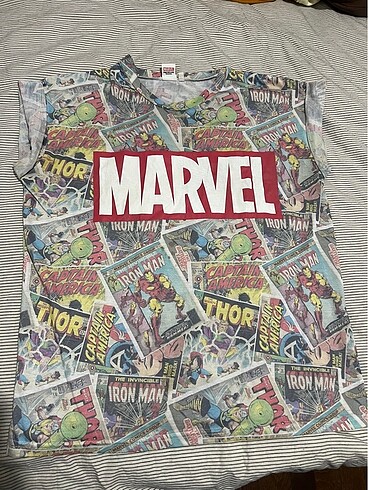 Diğer Marvel tişört