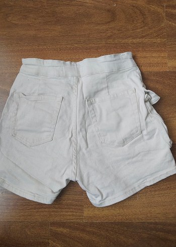 Düğmeli Bej Yüksek Bel Kadın Şort - Görsel 2