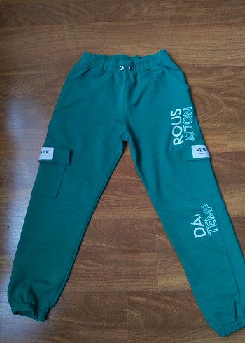 Yeşil Oversize Kapüşonlu ve Eşofman Altı Takımı - Görsel 9