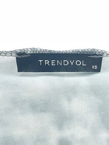 xs Beden çeşitli Renk Trendyol & Milla Bluz %70 İndirimli.