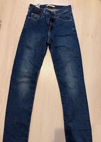 Levis Jean Sifir