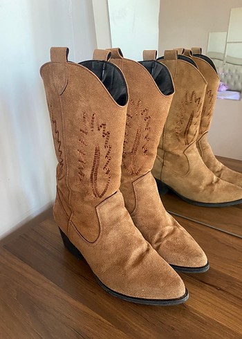 Kahverengi Nakışlı Süet Kovboy Çizmesi