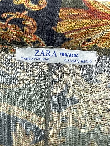 s Beden çeşitli Renk Zara Kumaş Pantolon %70 İndirimli.