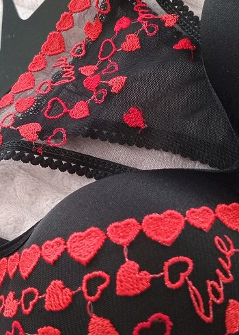 Nakışlı Kırmızı Gotik Sütyen - Görsel 3