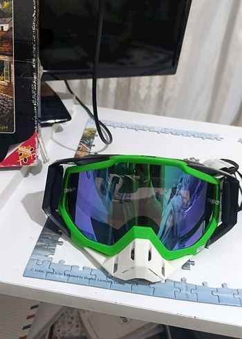 Yeşil Renkli Camlı Biker Motosiklet Gözlüğü - Görsel 3