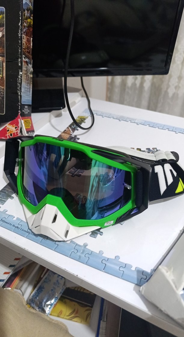 Yeşil Renkli Camlı Biker Motosiklet Gözlüğü - Görsel 2