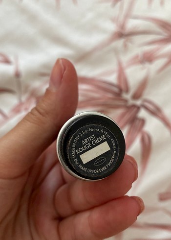 make up forever kirmizi ruj