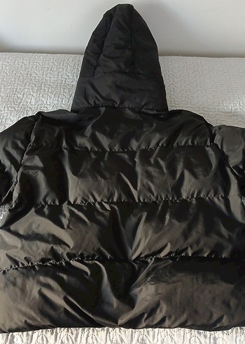 Siyah Kapüşonlu Fermuarlı Kısa Mont - Görsel 5