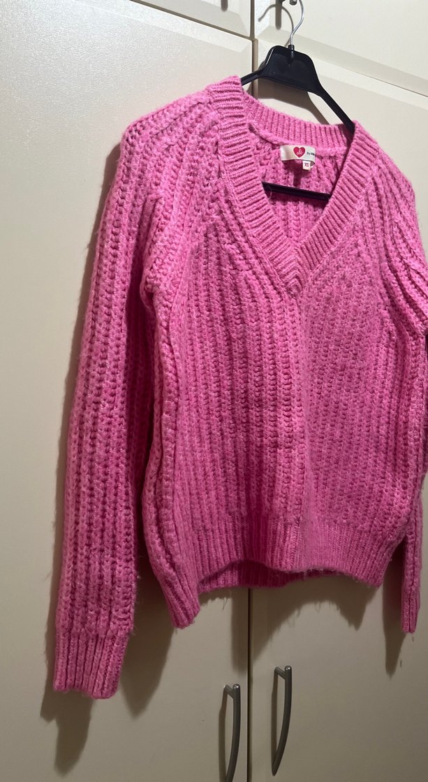 Pembe V Yaka Örgü Kadın Kazak - Görsel 3