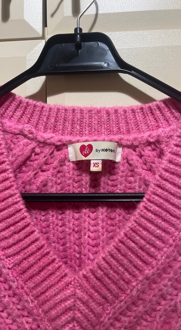 Pembe V Yaka Örgü Kadın Kazak - Görsel 2