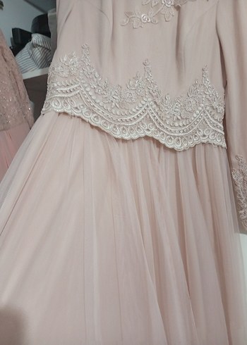 Bej Dantel Detaylı Uzun Kollu Abiye Elbise - Görsel 4