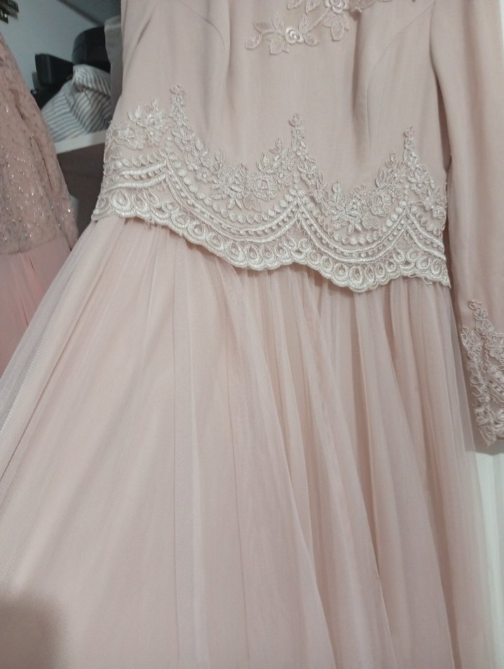 Bej Dantel Detaylı Uzun Kollu Abiye Elbise - Görsel 4