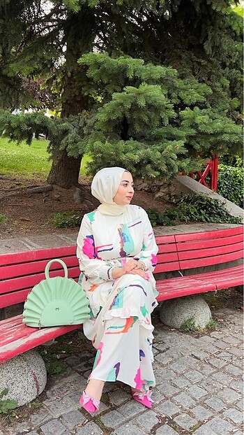 Efsane elbise