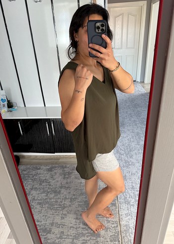 Salaş V Yaka Kadın Atlet - Görsel 2