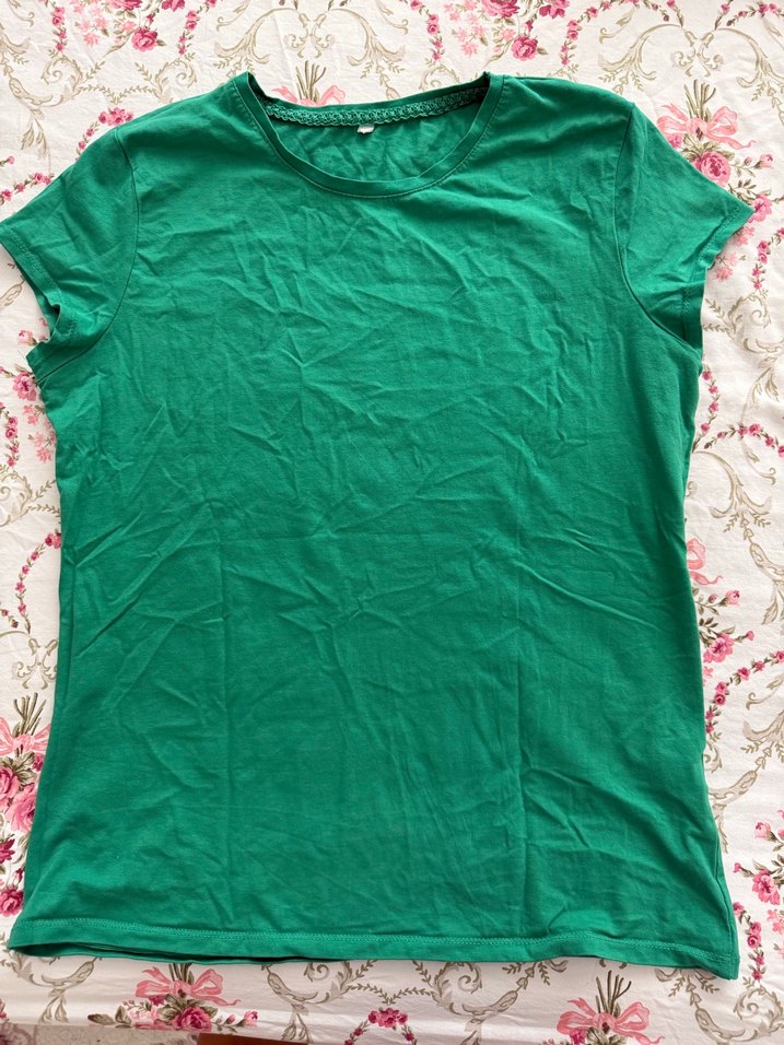 Gri Dantel Detaylı Bluz - Görsel 3