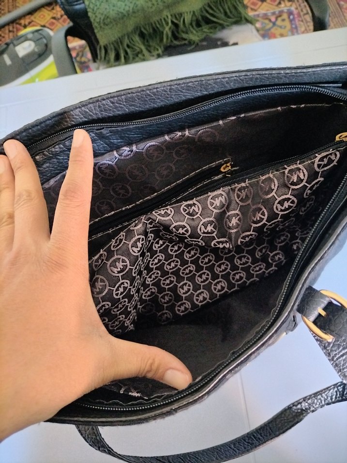 Michael Kors Siyah Deri Kadın Omuz Çantası - Görsel 3