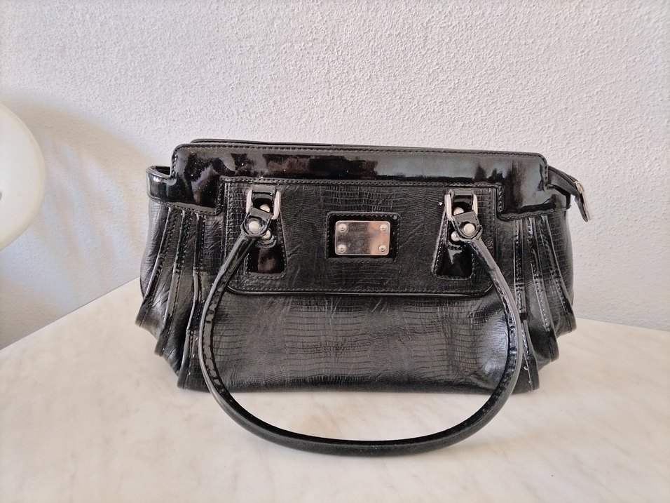 Parlak Siyah Deri Kadın Çanta - Görsel 2