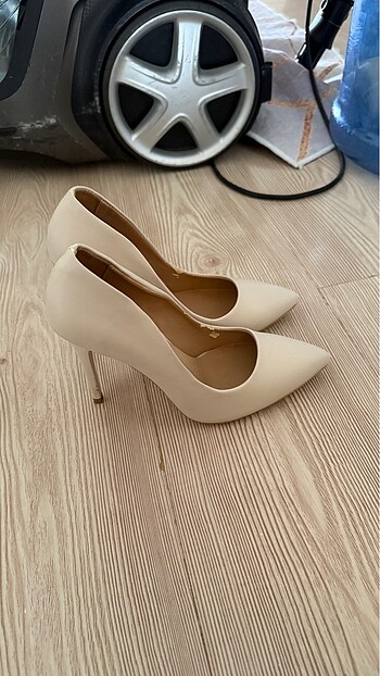 36 Beden camel Renk 36 no krem renk stiletto
