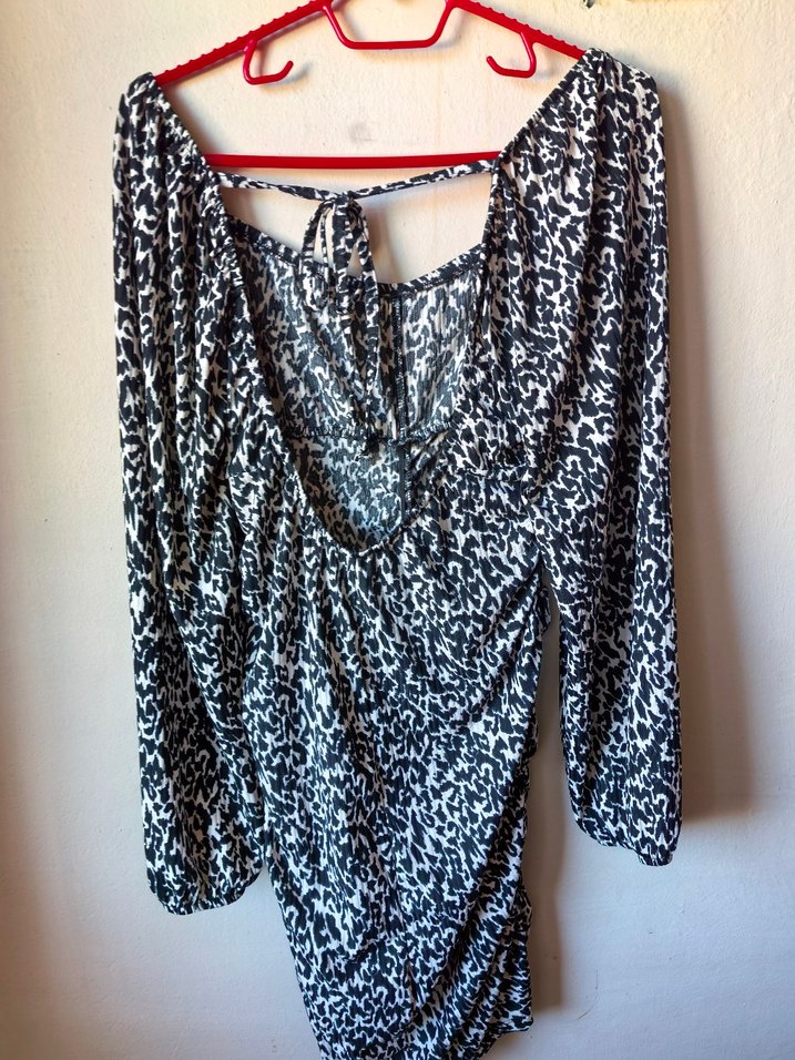 Gri Zebra Desenli sırt V Yaka elbise - Görsel 2