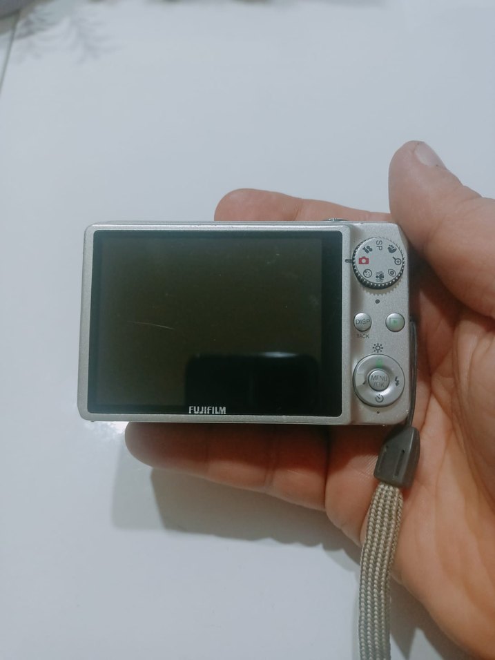 Fujifilm fineappix j120 - Görsel 3