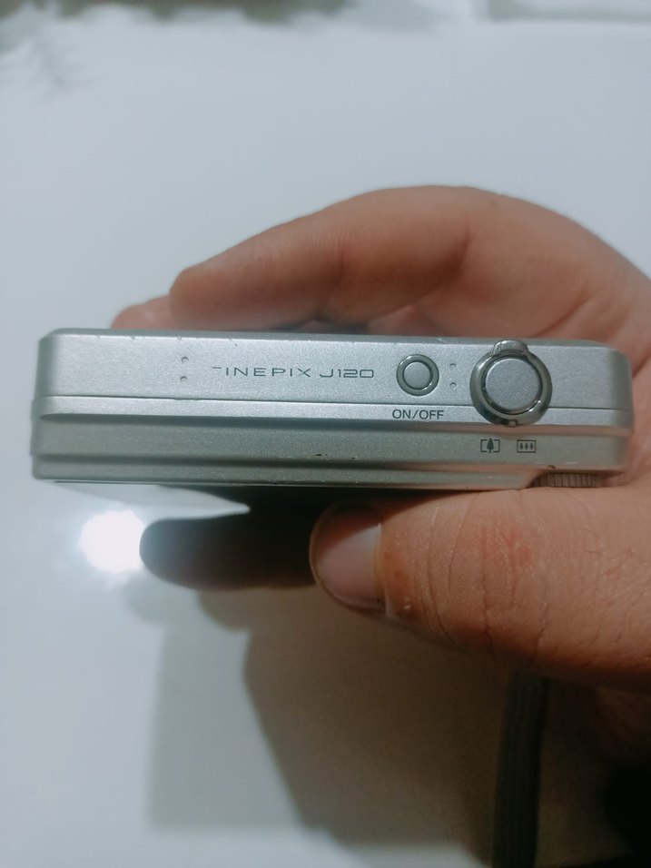 Fujifilm fineappix j120 - Görsel 2