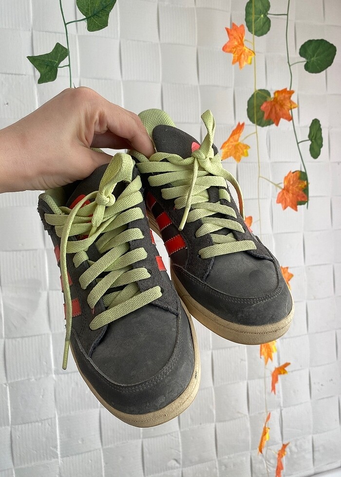 Adidas spor ayakkabı - Görsel 2