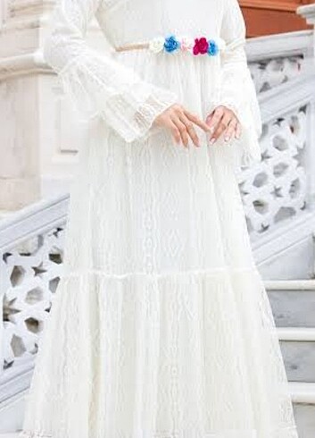 Beyaz Elbise 