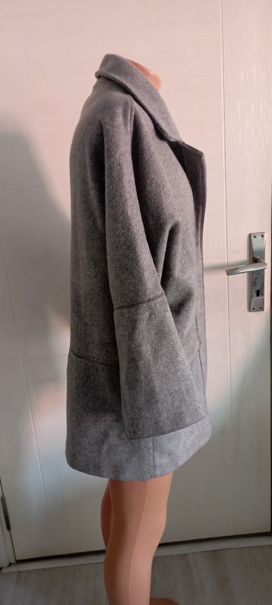 Gri Büyük Cepli Midi Kadın Kaban - Görsel 3