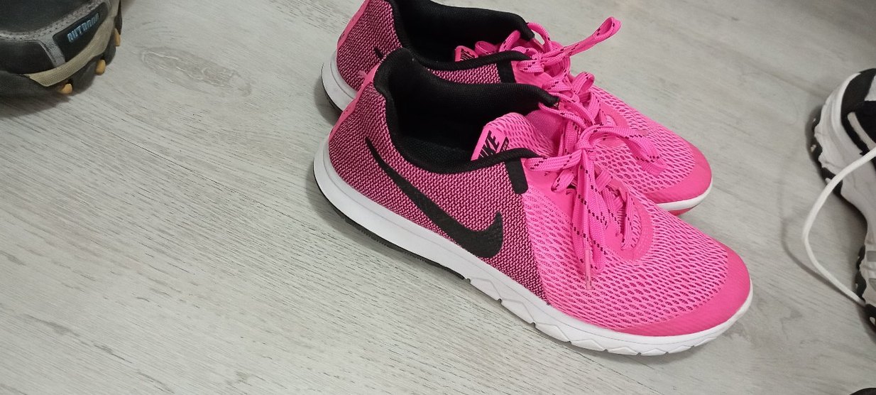 orjinal Nike 38 numara Pembe Kadın Spor Ayakkabısı - Görsel 2