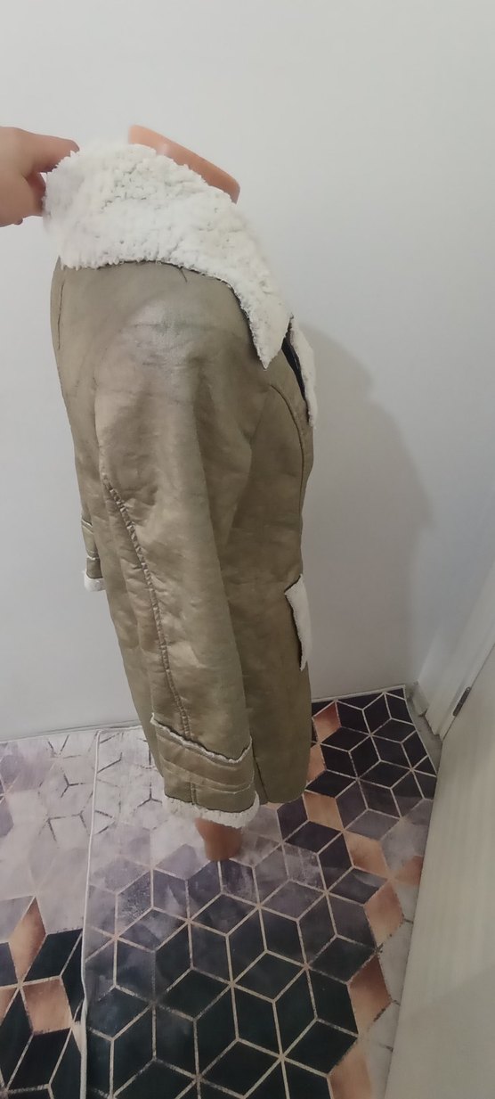 Bej Kadın Süet Uzun Düğmeli Kaban - Görsel 4